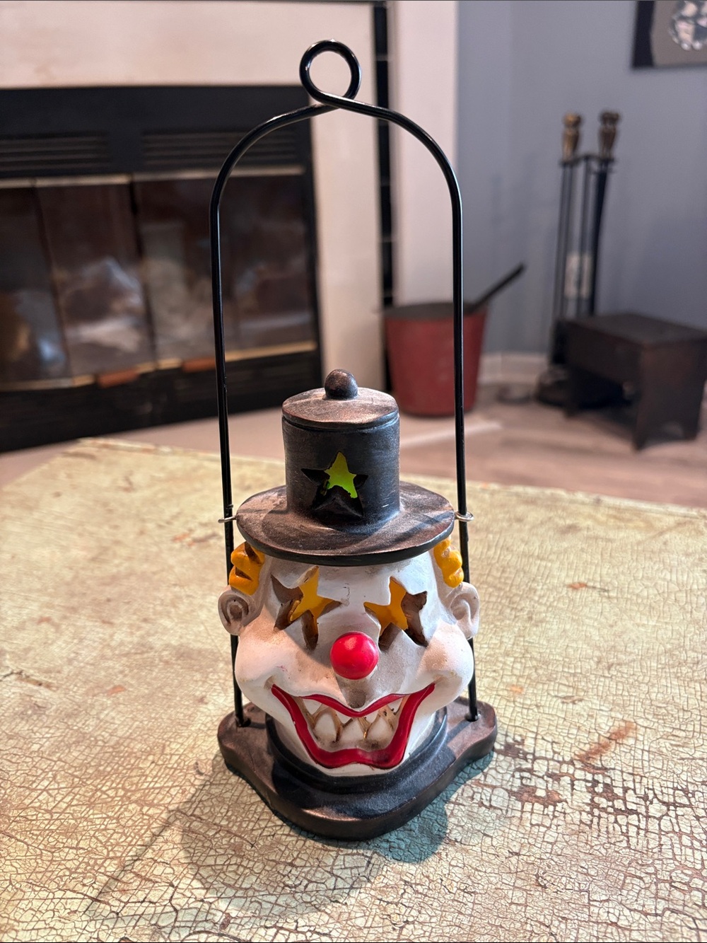 Creepy Clown LED Lantern Halloween Decor Battery Operated 11 Inch - Picture 2 of 5